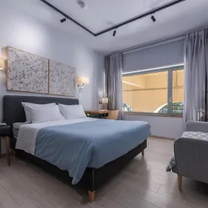Apartment Square Elegant